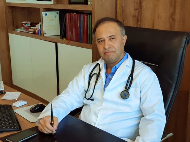 منوچهر خوشباطن